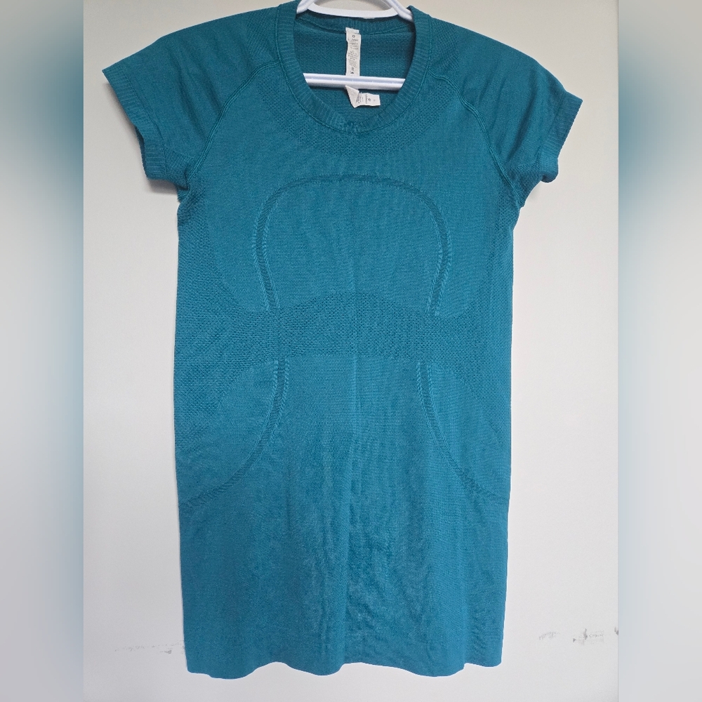 Lululemon Swiftly Tech Short Sleeve Crew